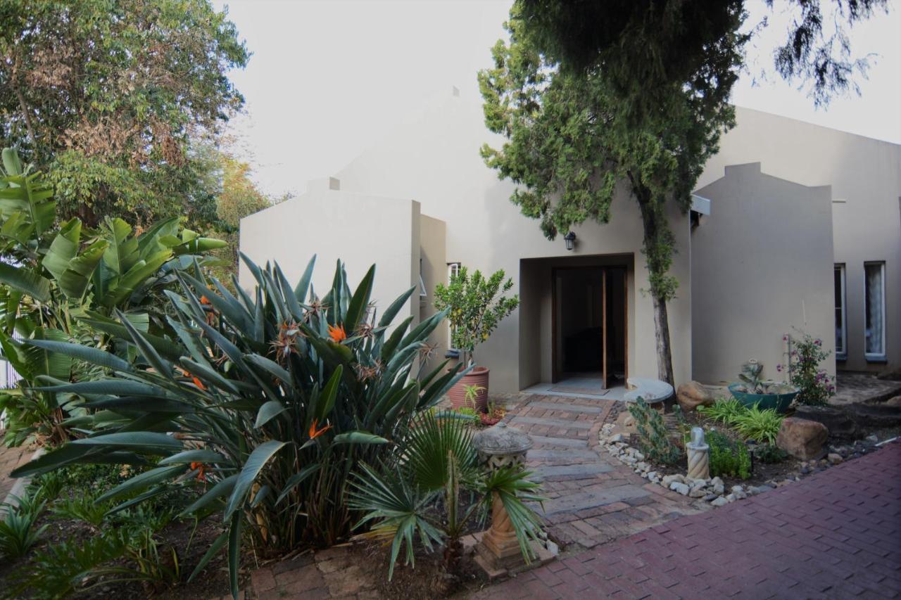 Pta East Guest House Pretoria Luaran gambar