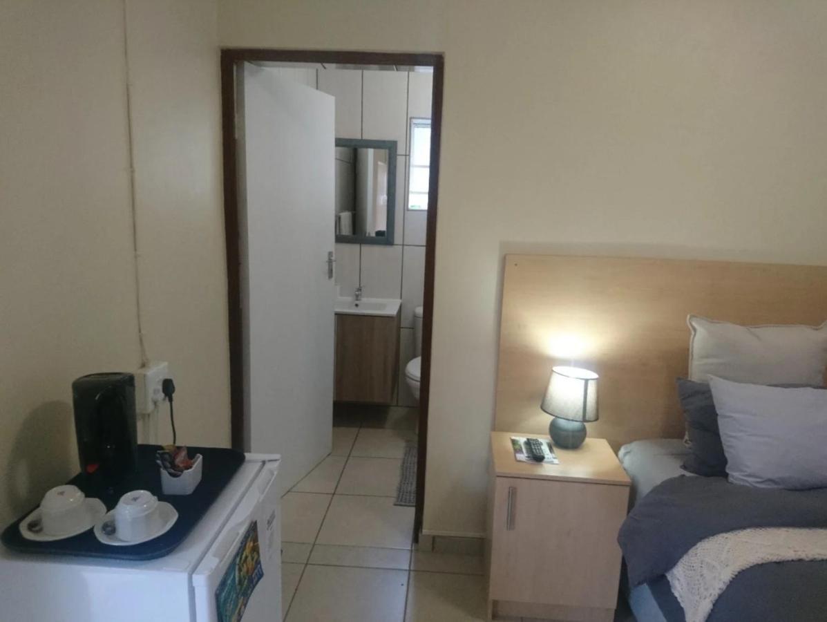 Pta East Guest House Pretoria Luaran gambar